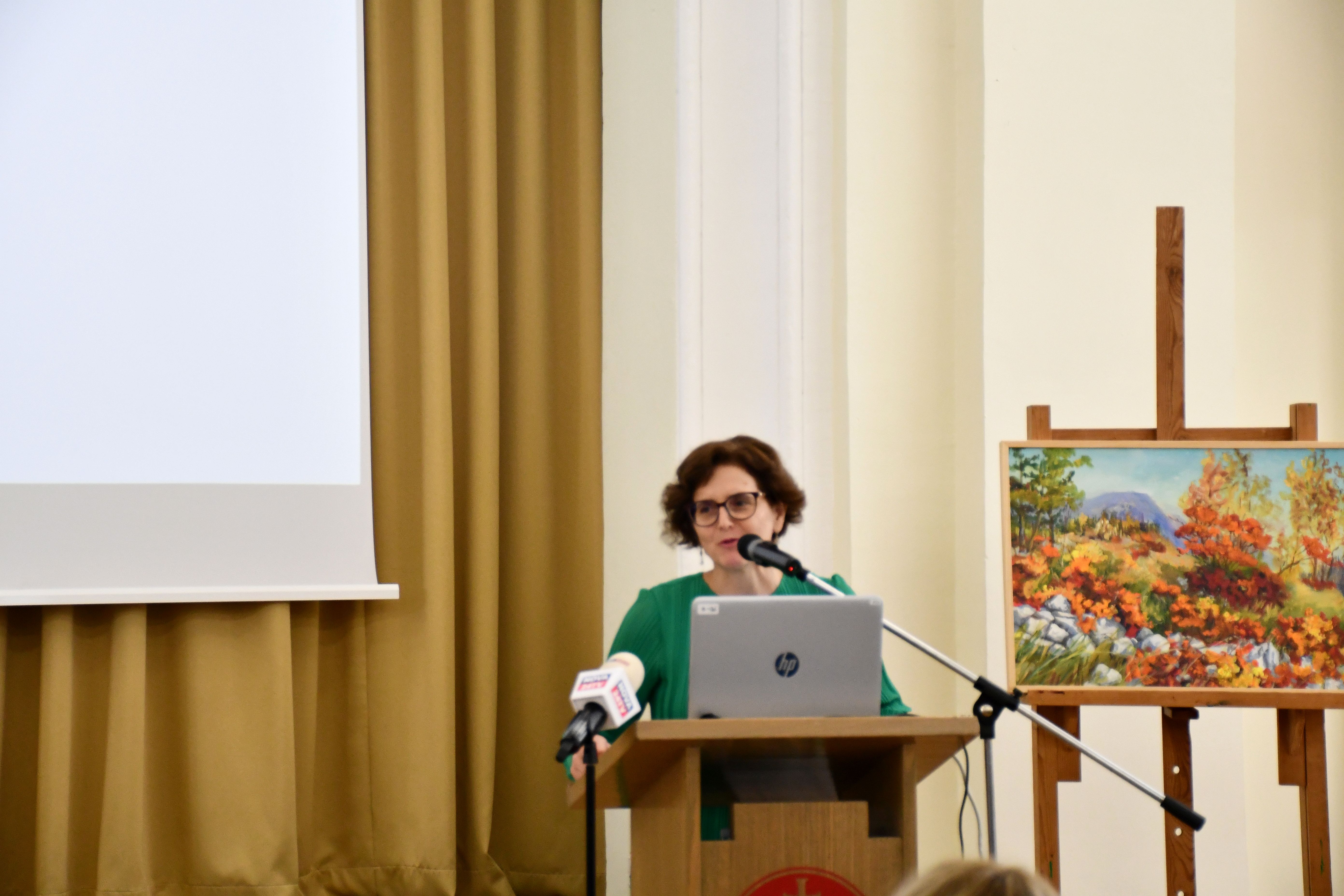 dr. Tatjana Rožič na konferenci o paliativni in hospic oskrbi