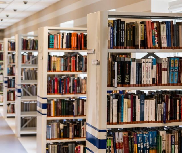 SFU Ljubljana - knjižnica - gradivo - izposoja - psihoterapija - psihologija