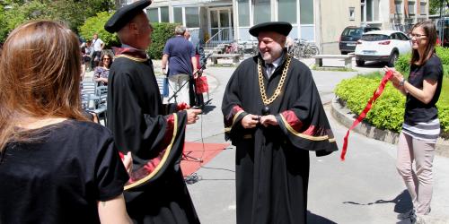 Prerez traku na uradnem delu otvoritve