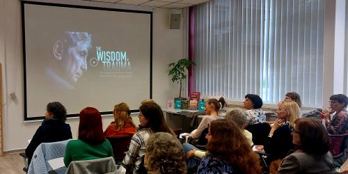 SFU Ljubljana - Modrost travme - Gabor Mate - travma - dogodek