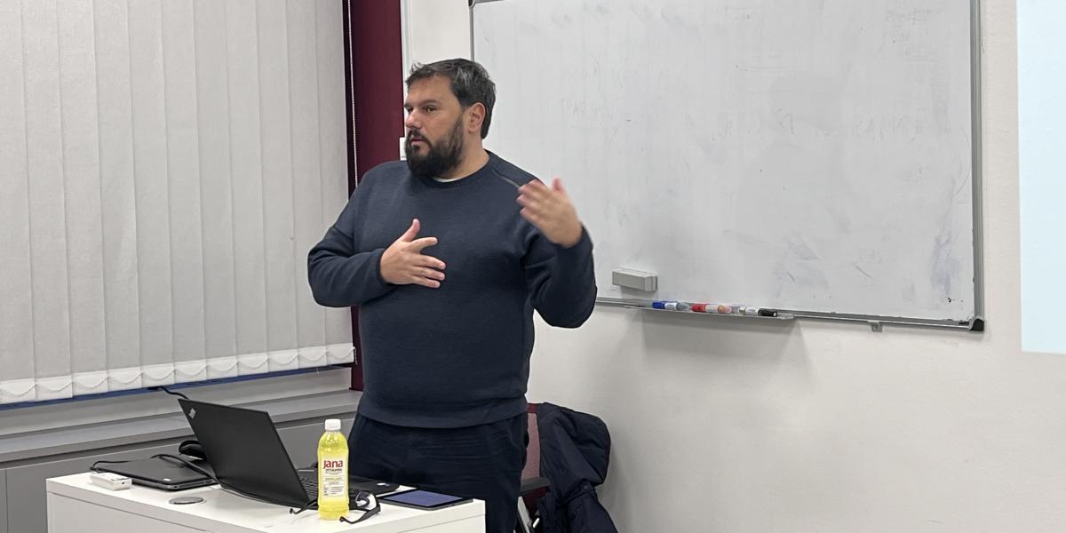 Predavanje na SFU Ljubljana doc. dr. Kern